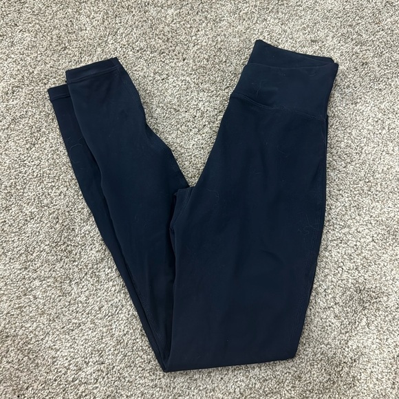 Alphalete Pants - Alphalete power surface legging